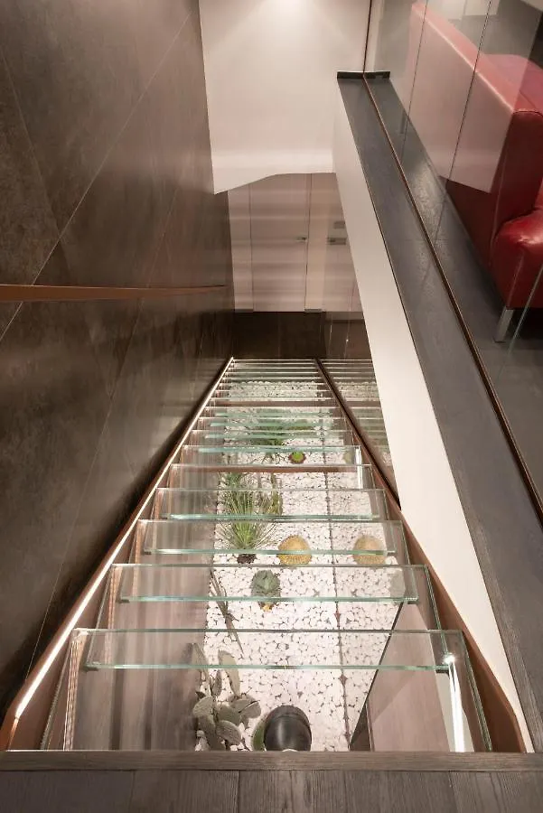Vivilo With Private Pool-Foresteria Appartamento Milano Italia