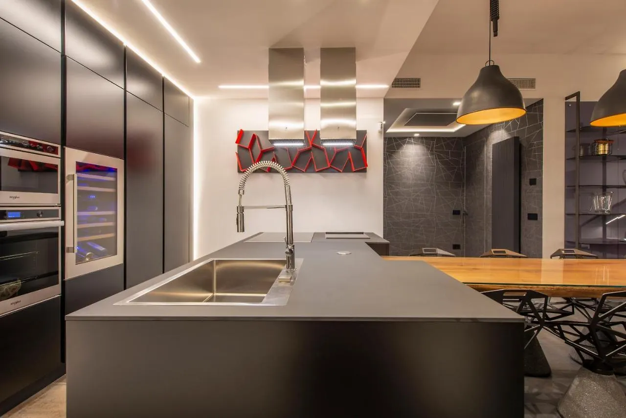 Vivilo With Private Pool-Foresteria Apartment Milan