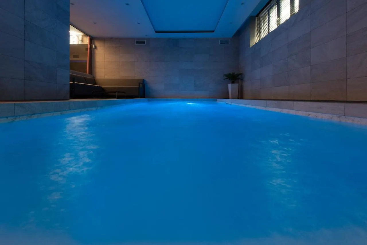 Vivilo With Private Pool-Foresteria Apartment Milan